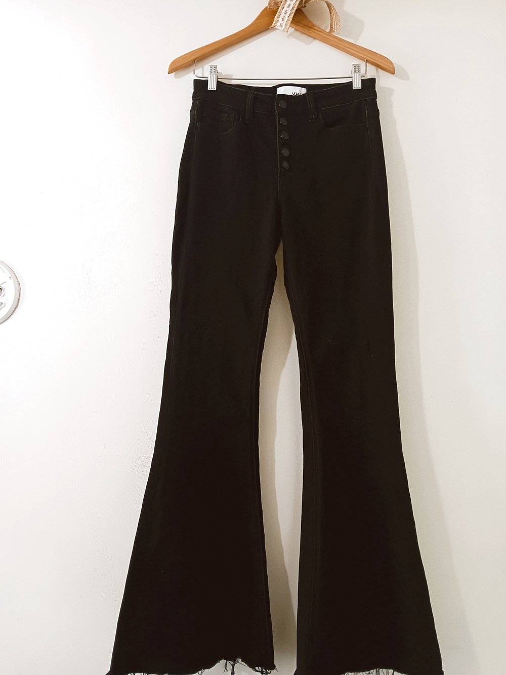 Vervet Black High Rise Boho 70s Raw Edge Frayed Hem Bell Bottom Flare Leg Jeans